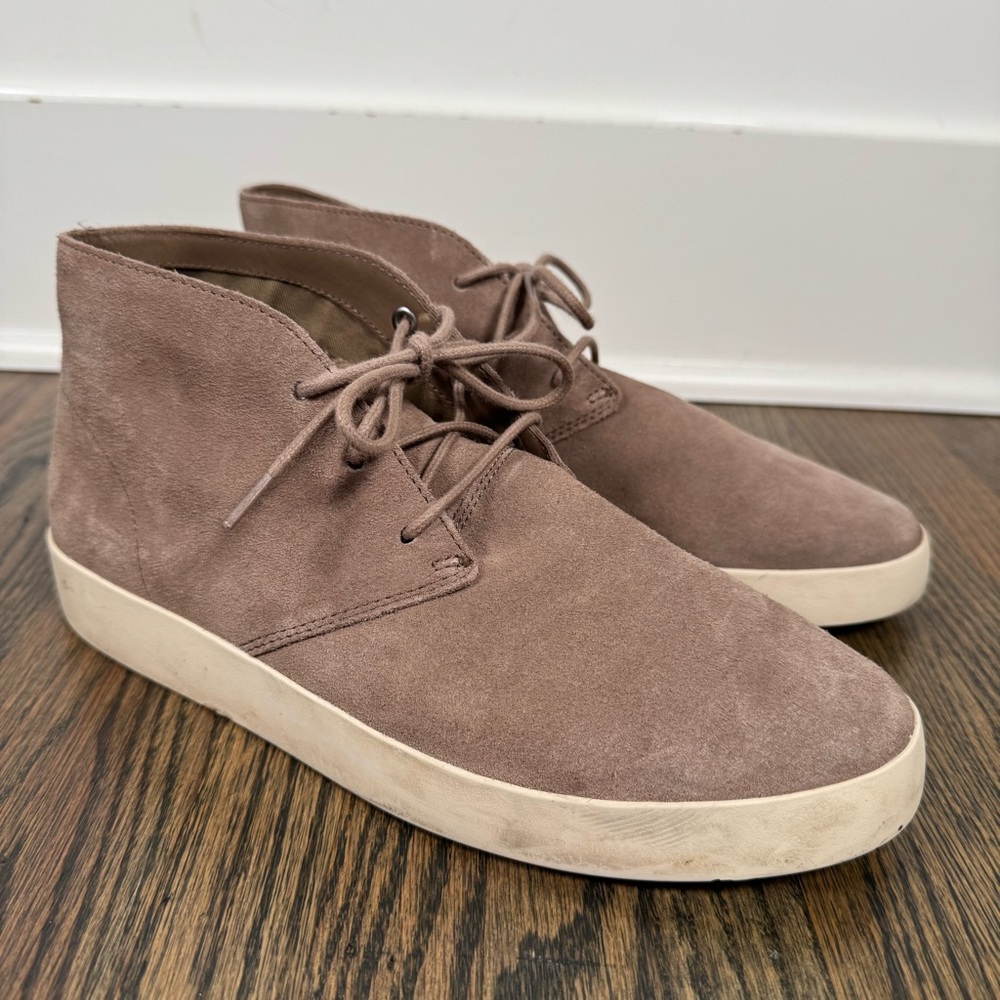 Everlane The Desert Chukka Suede Boots size 8.5